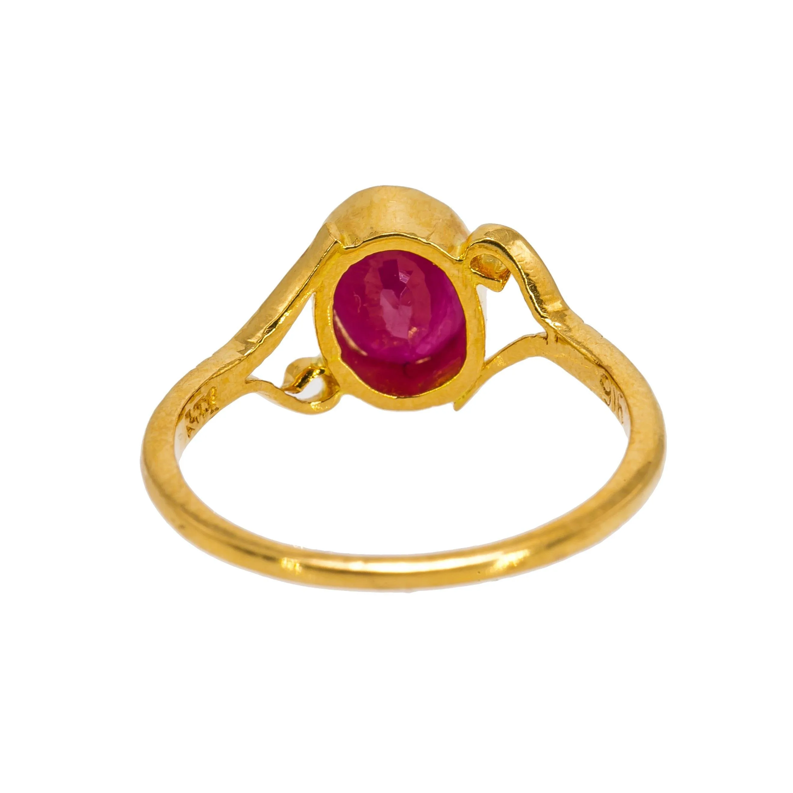 22K Yellow Gold Ruby Ring W/ Vintage Split Shank