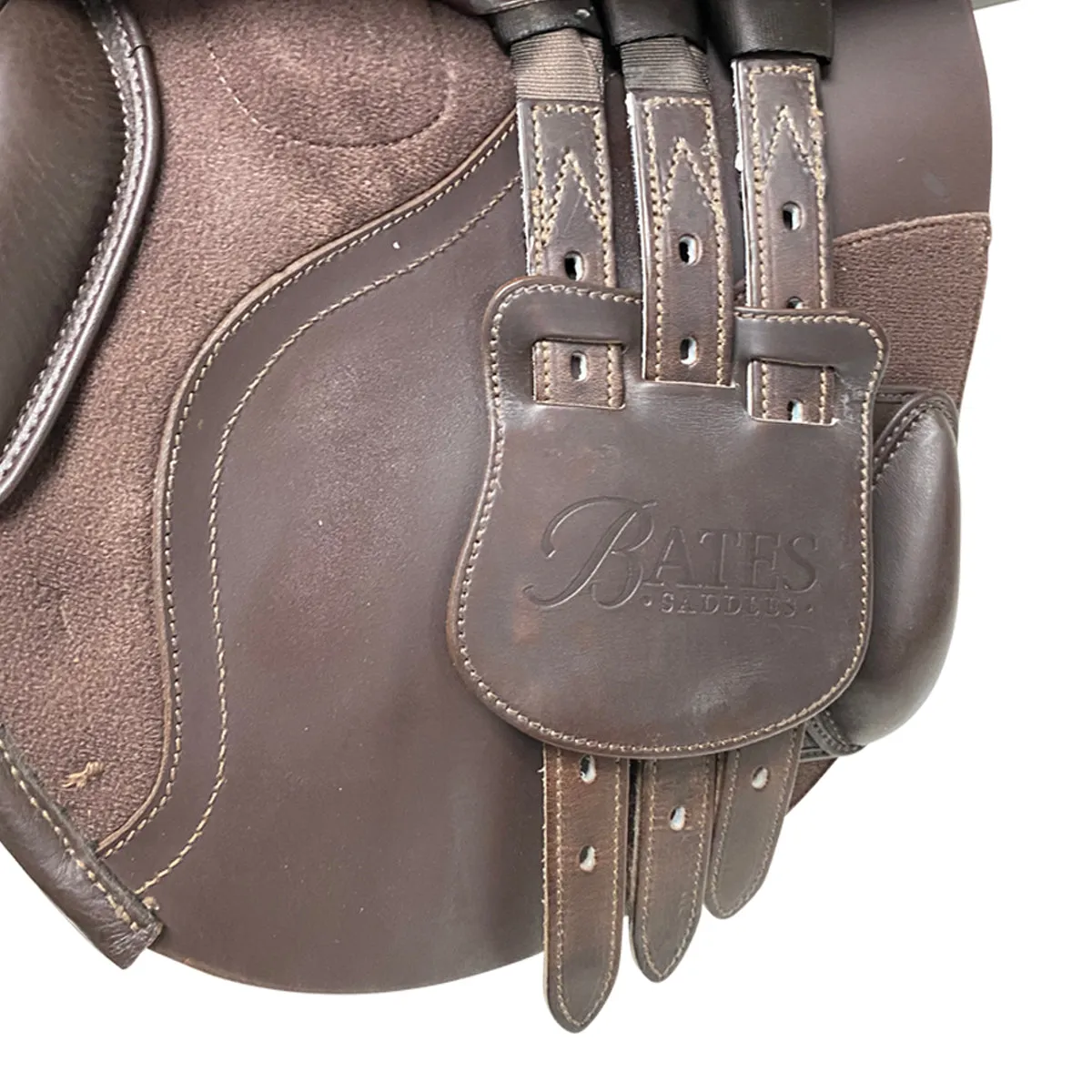 Bates Caprilli Close Contact Saddle in Chocolate - 17.5