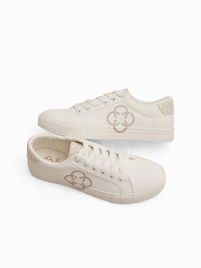 Doha Lace up Sneakers