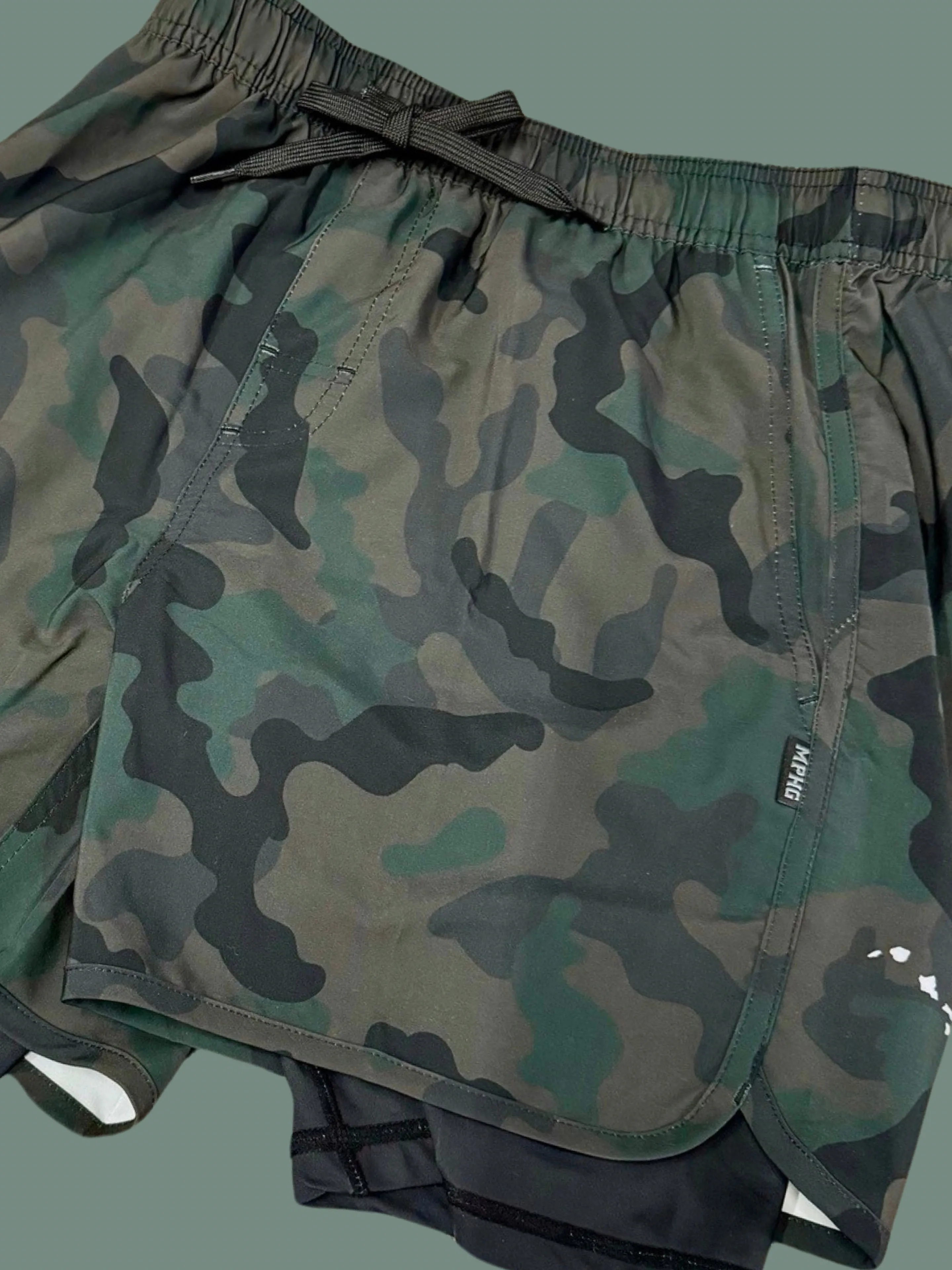 Falcon Short: Camo