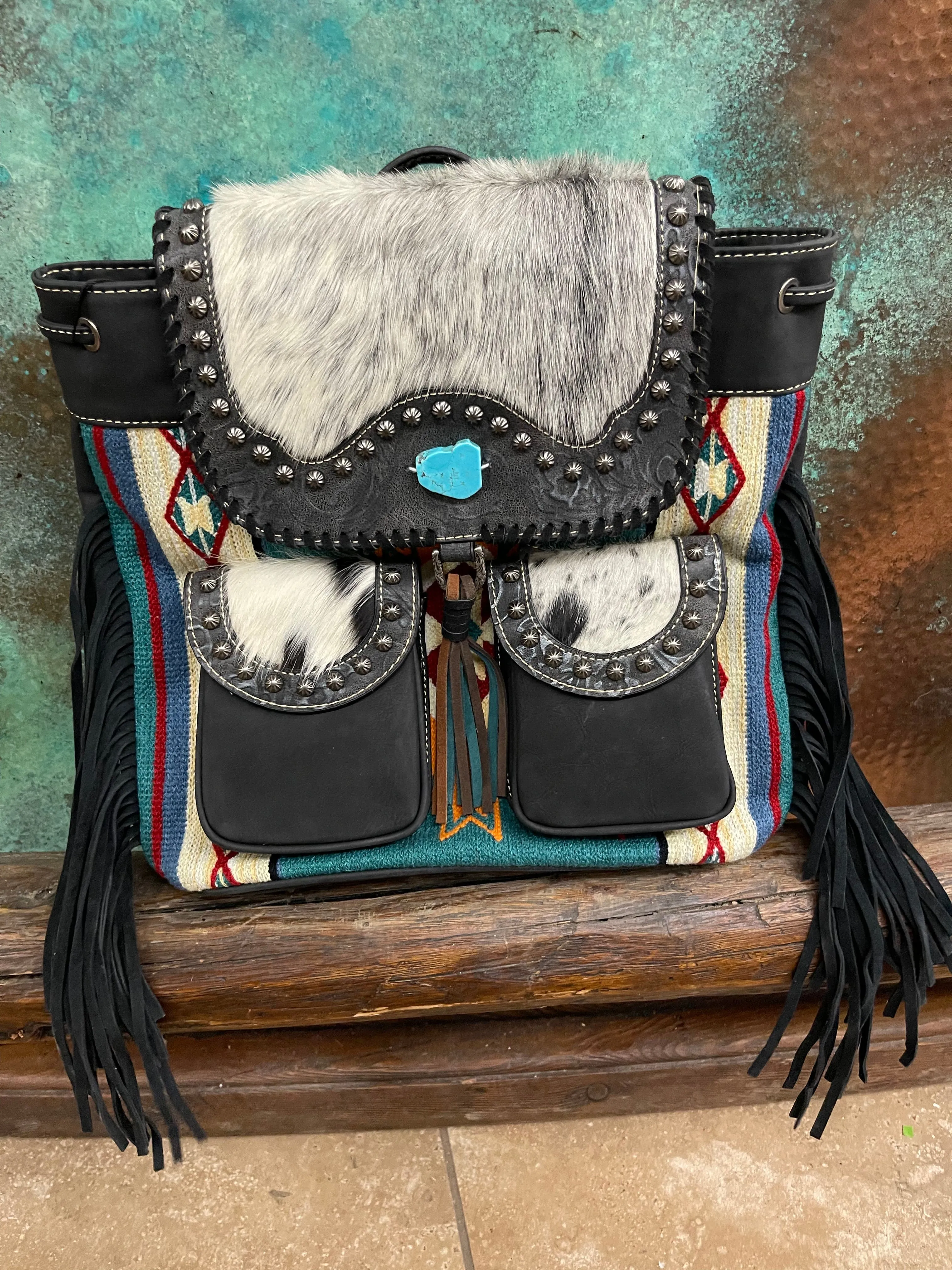 Giddy up Cowhide backpack   Black