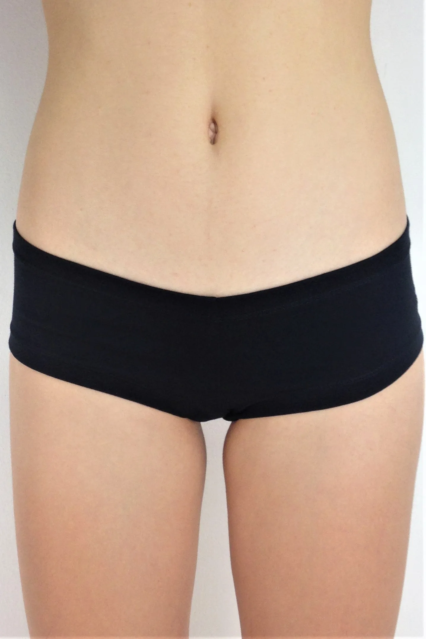 Onyx Cheeky Bottoms