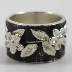 Tufa Cast Flower Ring